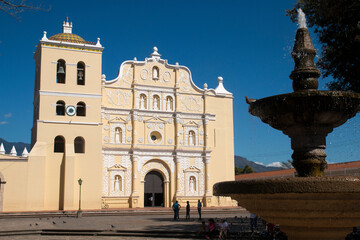 A sunny day over the cathedral of Comayagua
