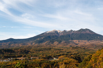 絶景スポット　秋の九蔵峠から見た御嶽山　