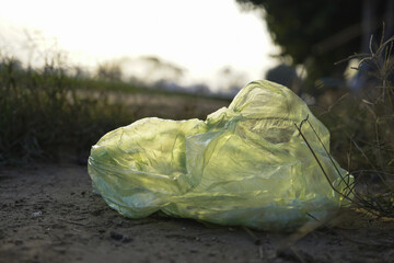 Fototapeta na wymiar plastic garbage in the park
