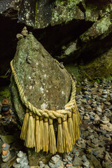 日本　宮崎県の高千穂、天安河原の仰慕窟