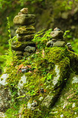 日本　宮崎県の高千穂、天安河原の積み石