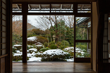 日本　京都、冬の源光庵の庭園