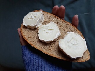bread with cheese