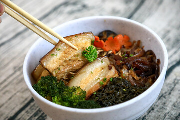 streaky pork with rice