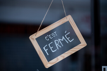 FRA - ILLUSTRATION COMMERCE FERME