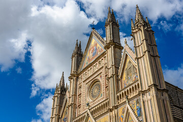 Fototapeta na wymiar Duomo di Orvieto, Basilica Cattedrale di Santa Maria Assunta, Umbria, Italia