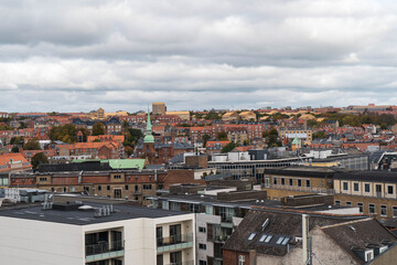 Fototapeta na wymiar view of the city of Aarhus