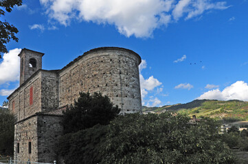 Fototapeta na wymiar Bobbio, le rovine del monastero di San Francesco - Piacenza 