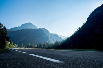 Mountain and valley scenery In Austria © TellingPhoto