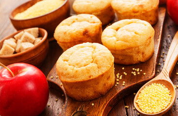 Millet muffins with apple