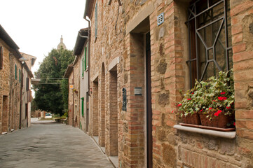 Fototapeta na wymiar Road in Montalcino, tuscany, Italy.