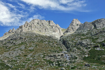 Randonnée sur le GR 20 en Corse dans les gorges de la Restonica