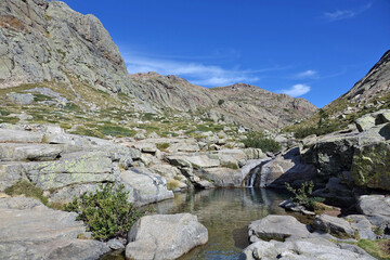 Les c&eacute;l&egrave;bres piscines naturelles en Corse