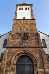 Fototapeta na wymiar Historischer Kirchturm in Jülich