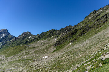 Fototapeta na wymiar Wild lake Southtirol Italia Val pusteria
