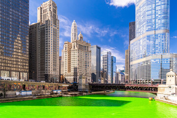 Dyeing River Chicago St' Partick Day. - 391078237