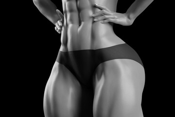 Naklejka premium Strong muscular female body
