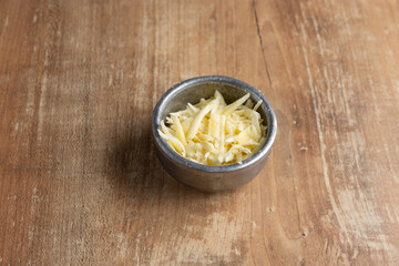 dip con queso rallado