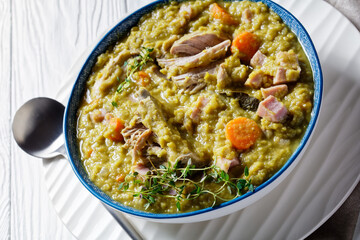 green pea soup with pork ribs and ham