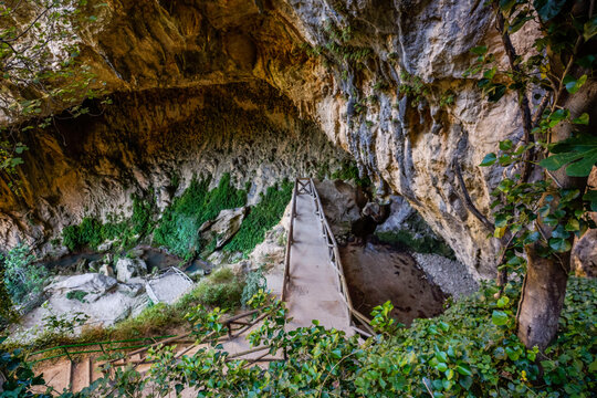 cueva del Agua, - cueva de la Virgen de T&iacute;scar -, parque natural sierras de Cazorla, Segura y Las Villas, Jaen, Andalucia, Spain
