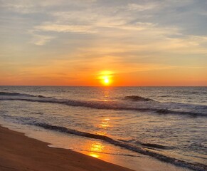 Fototapeta premium beautiful sunrise over the ocean on Long Island New York