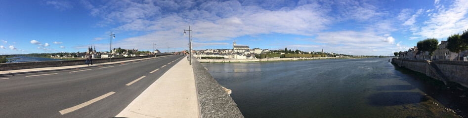 Obraz premium sunset over the river