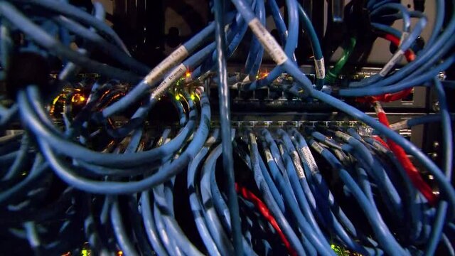 COMMUNICATION CABLES WIRES BLINKING HUB
