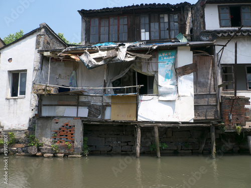 水上に建て増しした建物 Wall Mural Wallpaper Murals Paylessimages