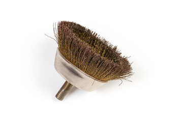 Round wire brush in form of nozzle for power tools