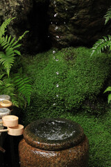 日本　京都、伏見稲荷大社の手水舎