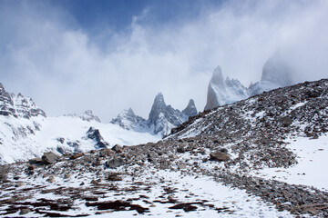 Fototapeta na wymiar The view to Fitz Roy mountain inside de los glaciares national park in El chaltén - Patagonia Argentina