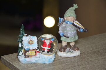 santa claus figurine
