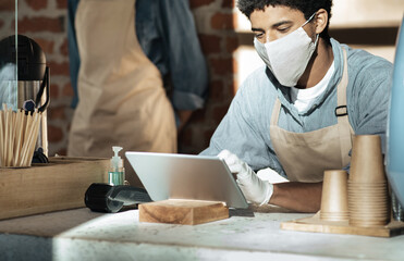 Coronacrisis, social media and new normal during lockdown