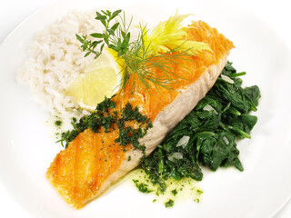 Lachssteak auf Spinat mit Reis