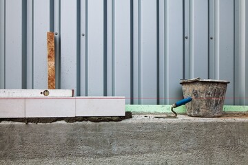 Handwerklich gefertigter Maurerverband in der Berufsausbildung des Handwerks