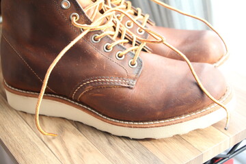 少し汚れてあじのあるブーツ