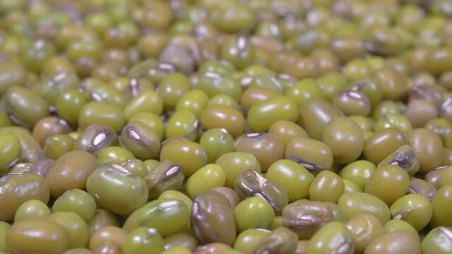 Mung beans close up. Macro. 4K video. Organic legumes.