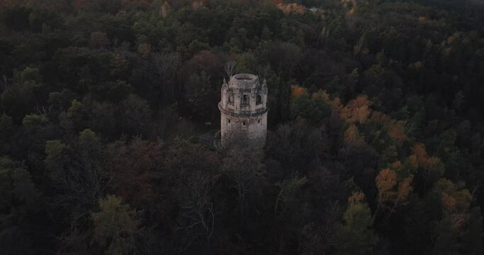 Thüringen - Bismarckturm Jena im Herbst - Drohnenaufnahme