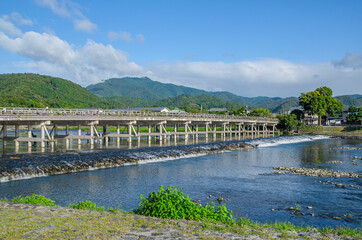 Obraz premium 京都の嵐山 渡月橋