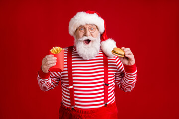 Photo of pensioner grandpa grey beard excited hold paper box french fry burger receive delivery...