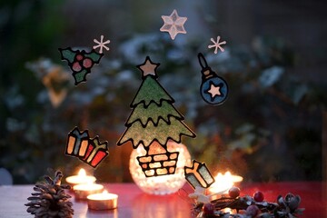 キャンドルライトとクリマスステッカー