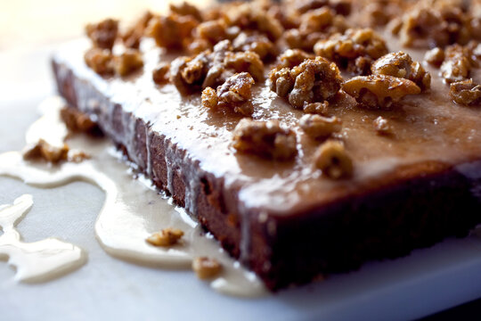 Pomegranate molasses butter cake