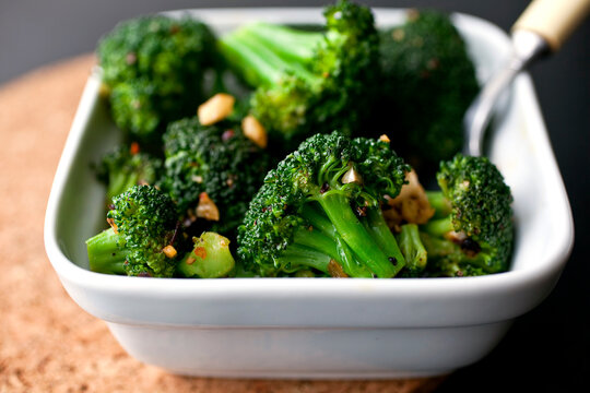 Broccoli with chile and garlic in pan
