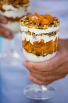 Honey apricot parfait with Greek yogurt, walnuts and cinnamon