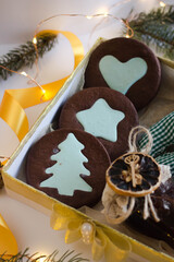 chocolate coolies with mint filling