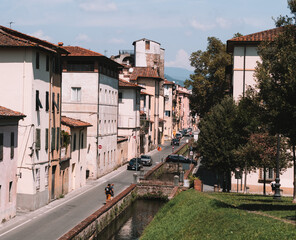 Fototapeta na wymiar Old street in Italy