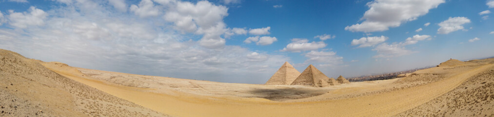 Obraz na płótnie Canvas Panorama of the Great Pyramids of Giza, Egypt