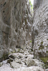 Fototapeta na wymiar Gole di Celano (Italy) - A naturalistic wild attraction for hikers in the Natural Park Sirente-Velino, Abruzzo region, municipal of Aielli and Celano