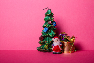 christmas tree and gifts