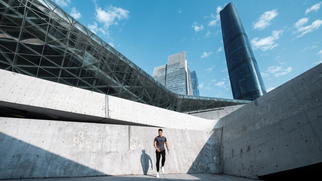 A Chinese man is exercising in the city